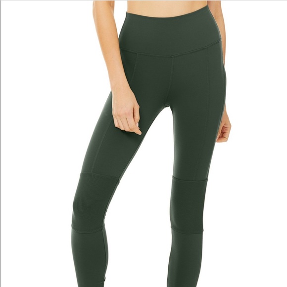 Alo Yoga Avenue Legging